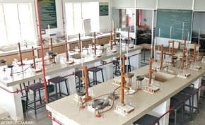 Pharmaceutical Chemistry Lab